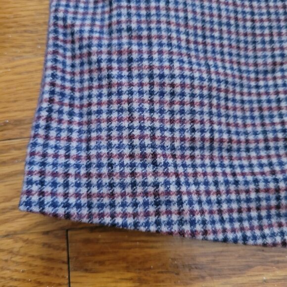 WILFRED | Aritzia Wrap-front Wool Cashmere Houndstooth Mini Skirt | Sz. 2 - Picture 2 of 6